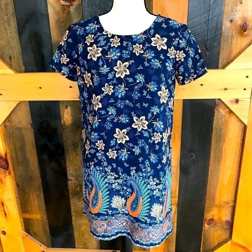 Lulu’s zip back floral dress with border accents